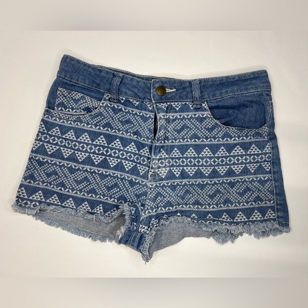 Forever 21 Light Blue Fringed Jean Shorts, Geometric Print,Women Large (Size 29)